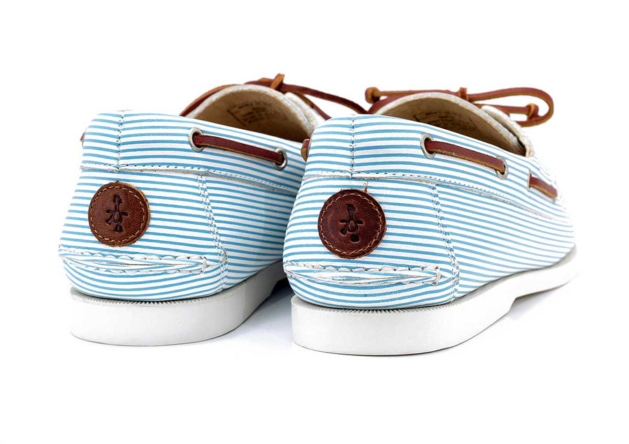 seersucker boat shoes heel